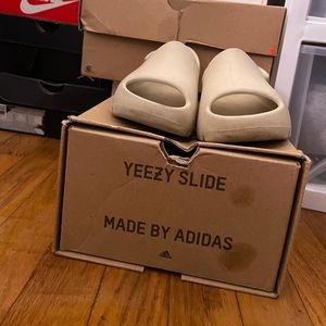 Yeezy 6K Slides